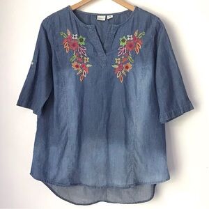 Westbound Petites Floral Embroidered Chambray Denim Shirt Size PXL V-Neck Top